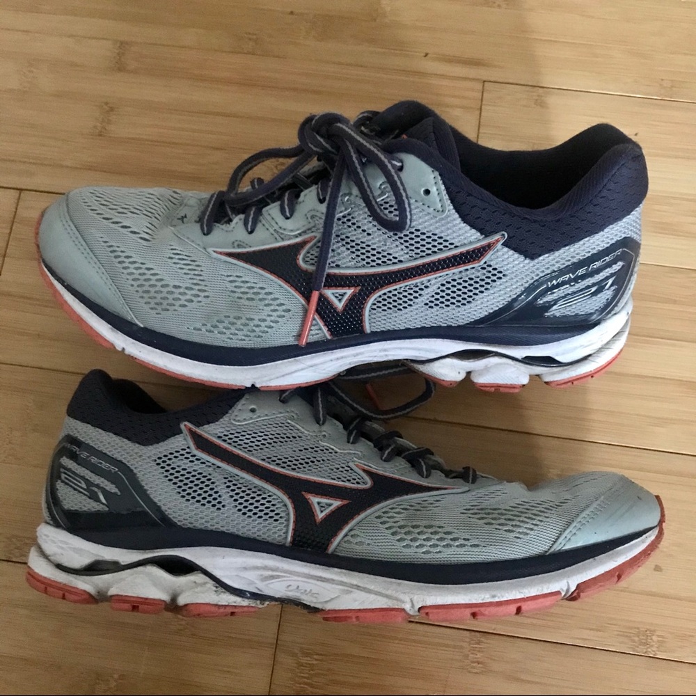 Mizuno Wave Rider 21